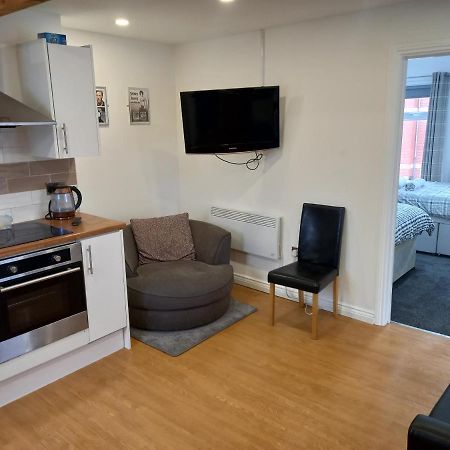 Apartment With Roof Terrace Close To City Centre Κάρντιφ Εξωτερικό φωτογραφία
